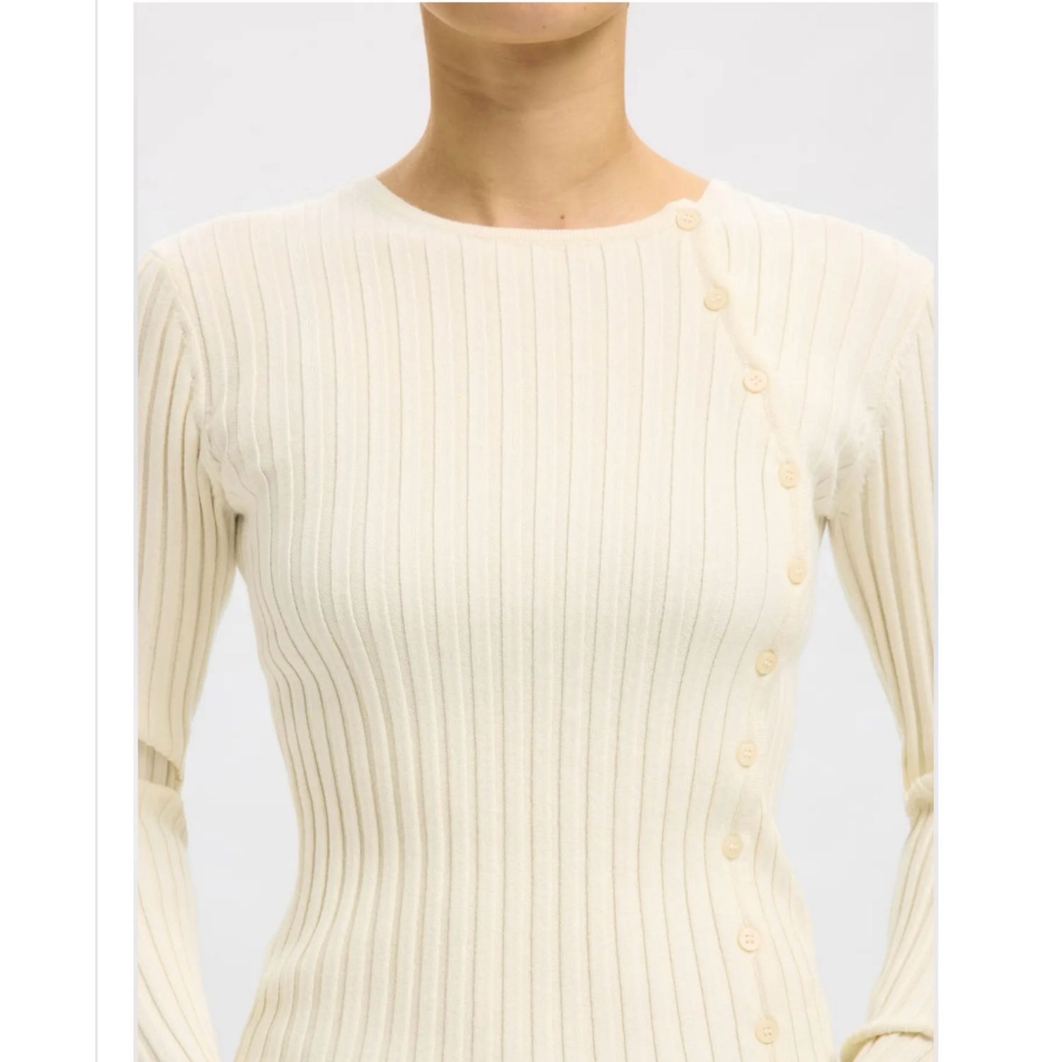 Helen knit button O neck top ecru