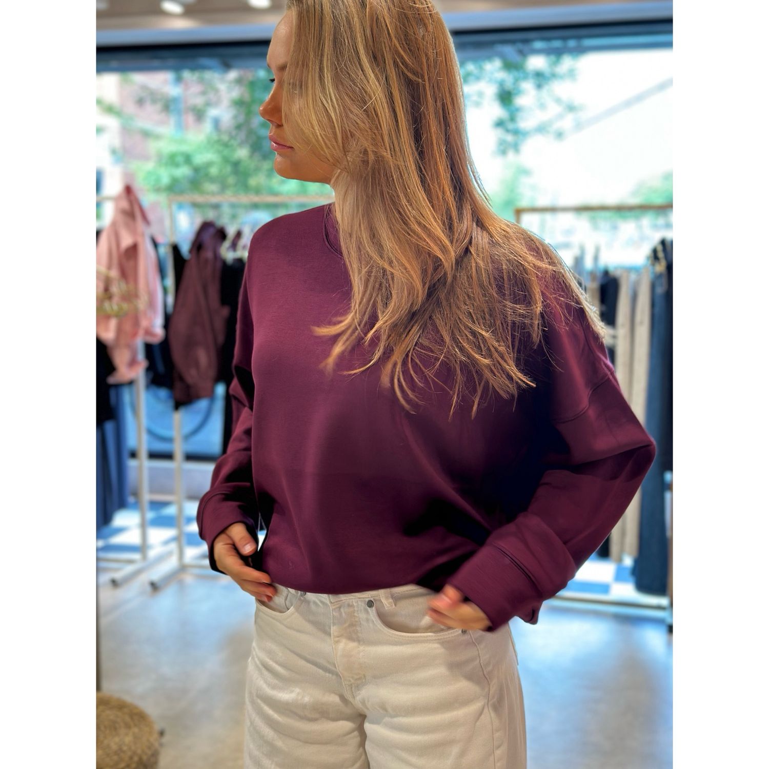 Gill Hope bordeaux sweater