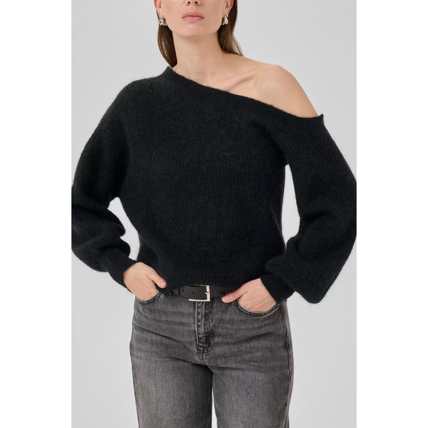 Siva knit off shoulder black
