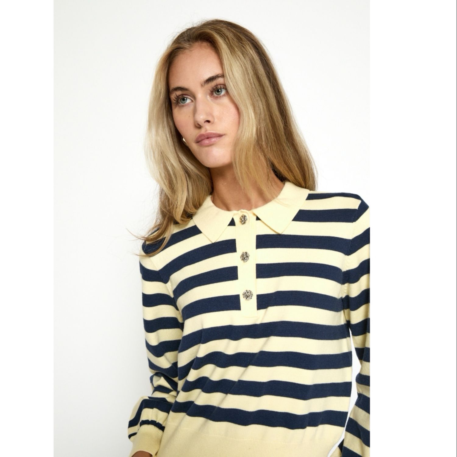 Aliana knit pullover yellow stripe