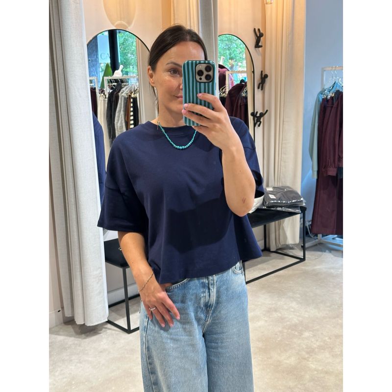 Tip donkerblauwe boxy tee