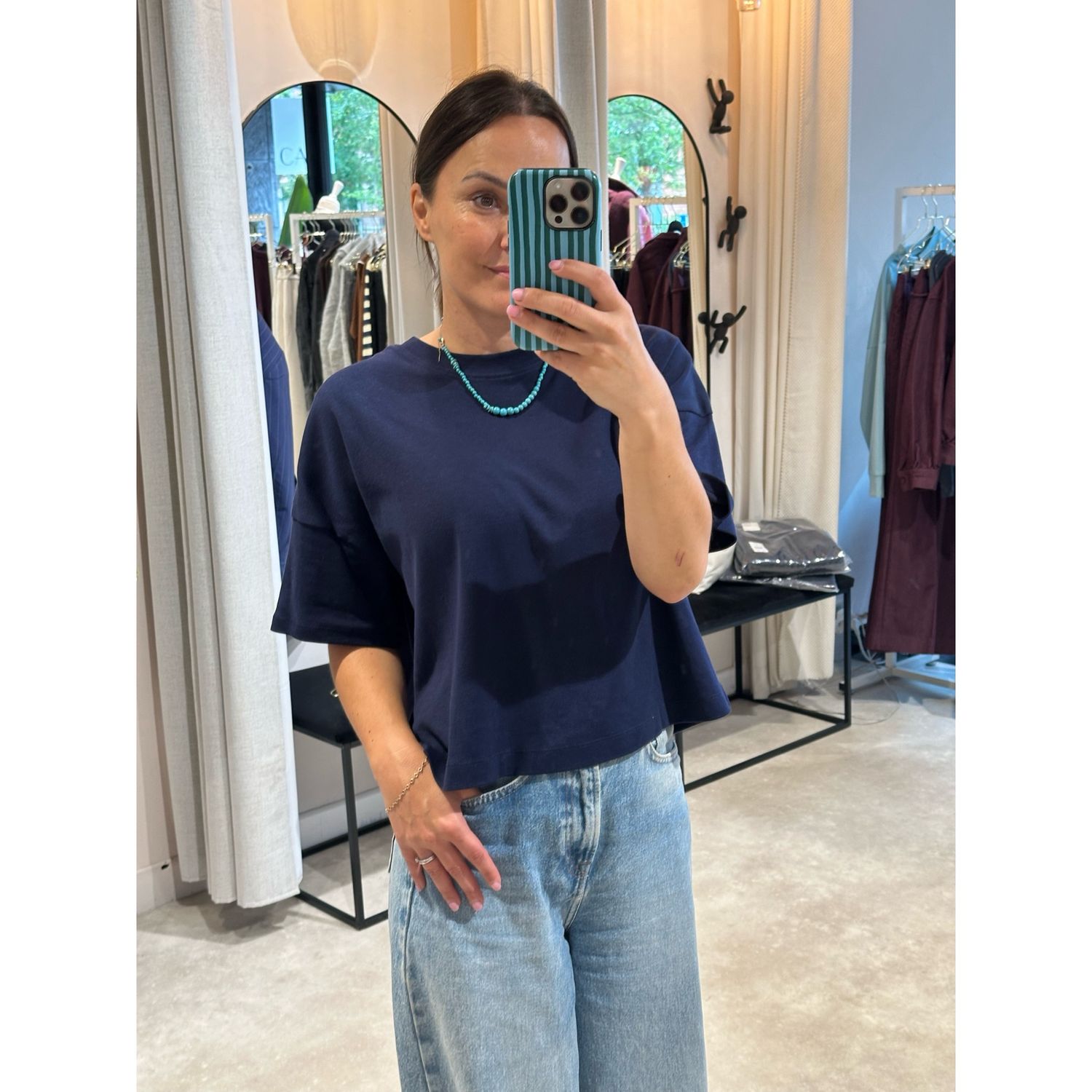 Tip donkerblauwe boxy tee