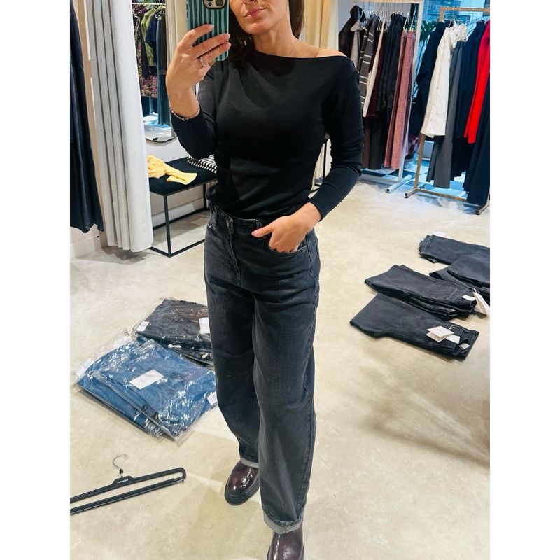 Tenny drapped top black