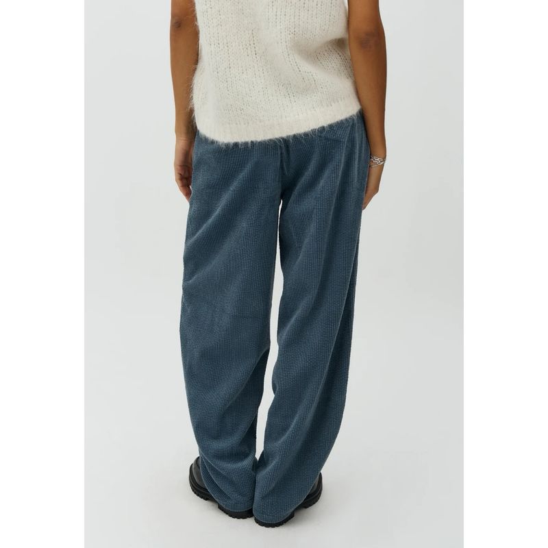 Silir corduroy Blue mirage barrel pant MBYM