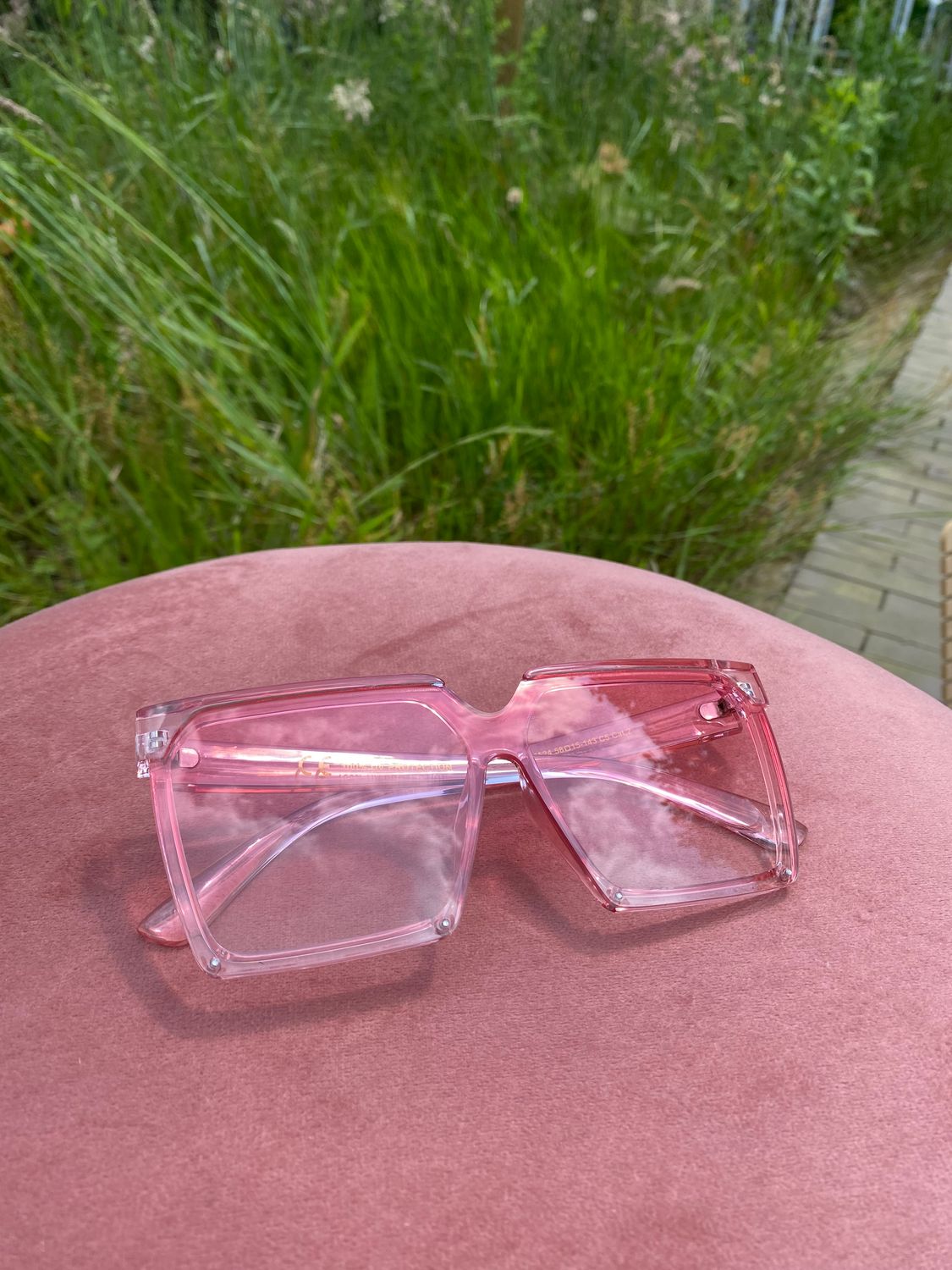 Zonnebril - roze glazen met roze montuur