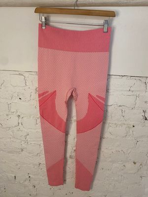 Yogabroek roze - textuur stof