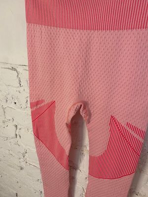 Yogabroek roze - textuur stof