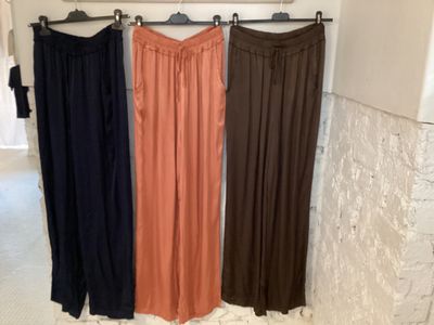 Broek one size satin look marron/blauw/oudroze