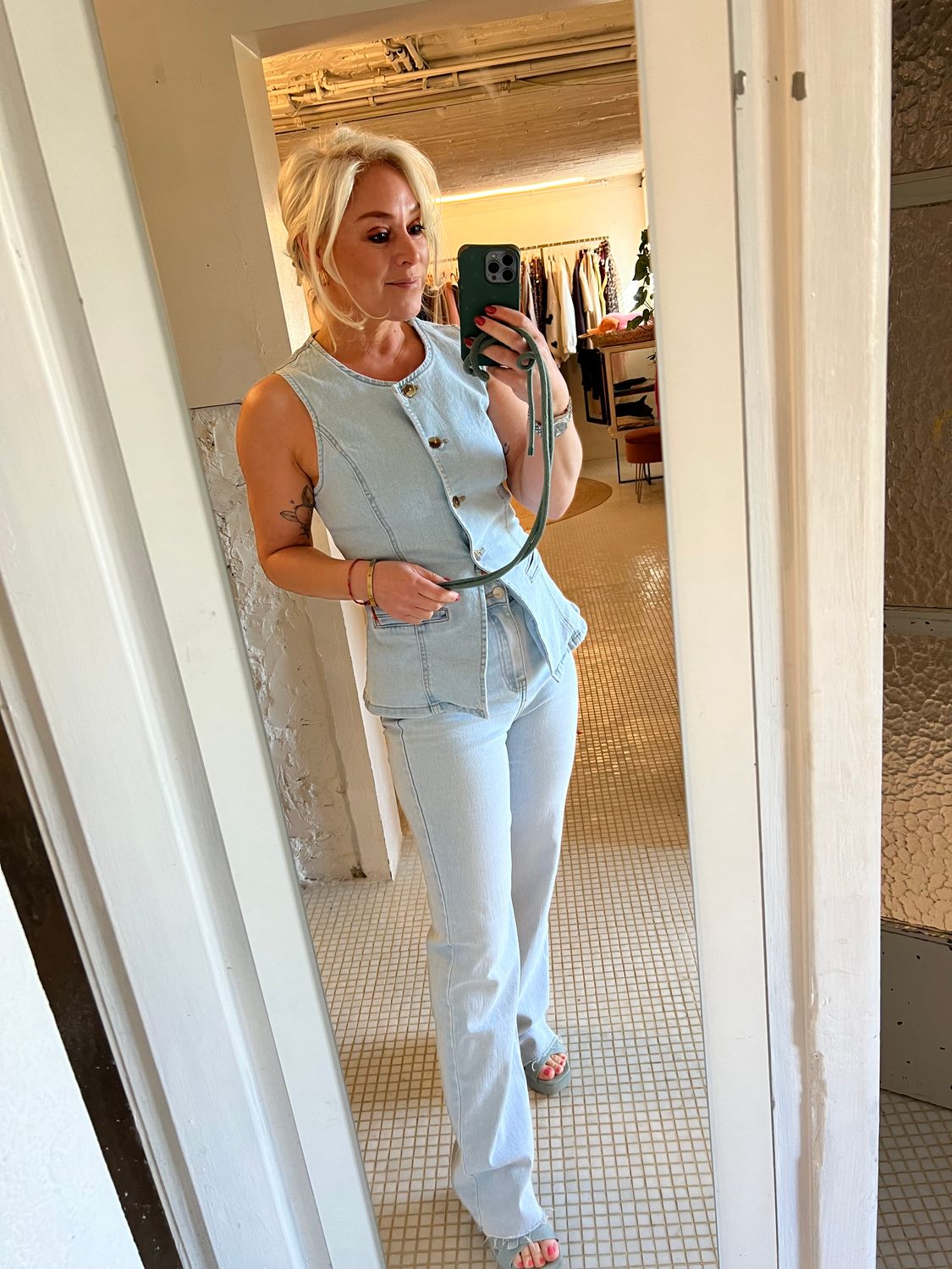 Jeans super wide lichtblauw -&gt; veel stretch 🙌🏼