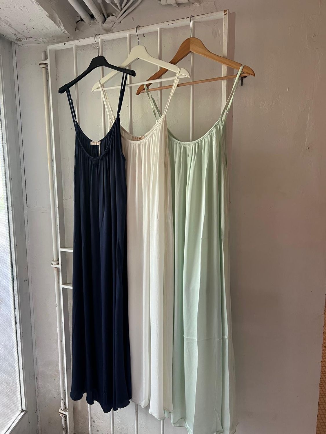 Maxidress - satin - verstelbare bandjes - blauw/wit/mint  - TU