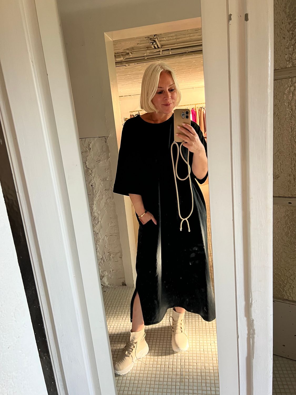 One size sweater dress met zakken 🤩🖤🤎