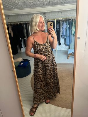 Leo kleed 🤎 one size 🐅 verstelbare bandjes