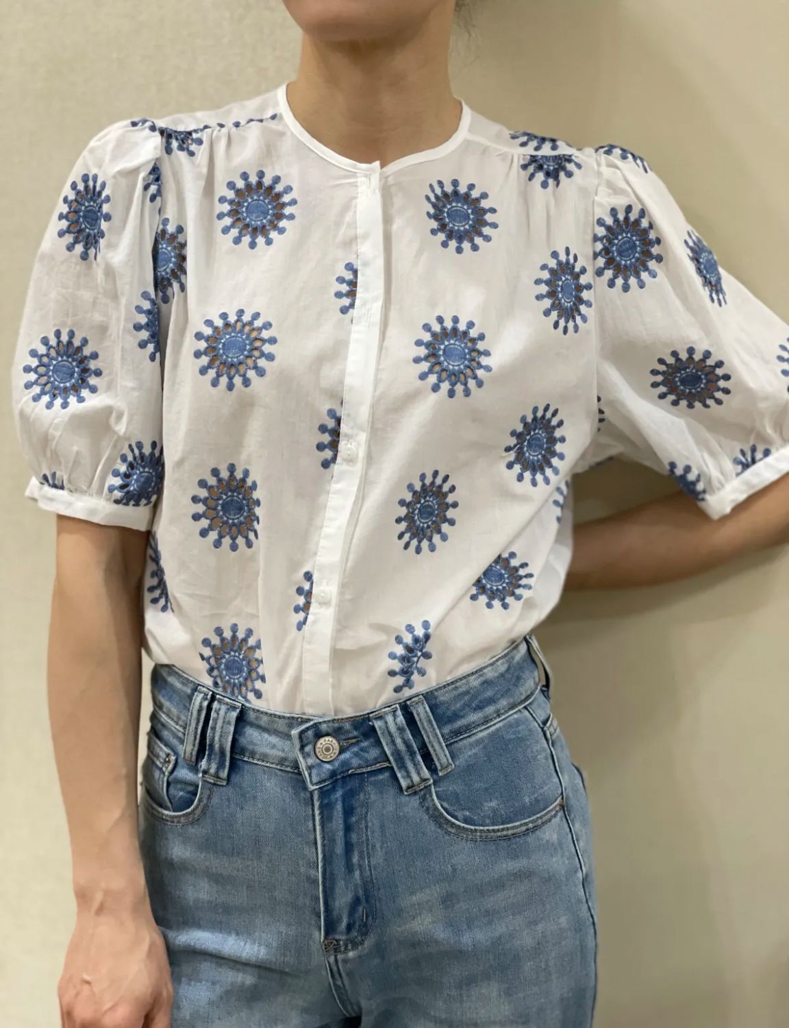 Boho blouse met knoopjes 🩵 blauwe bloemen 💙