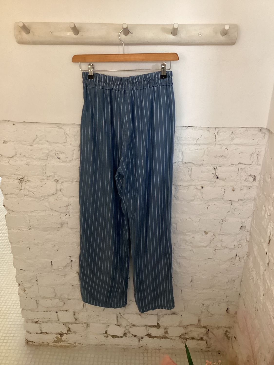 Blauw gestreepte losse broek