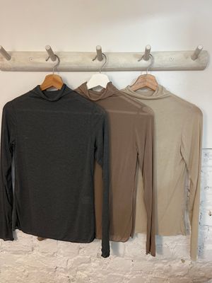 Dunne tshirtjes met fijn kraagje - one size