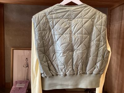 Mouwloze bomber khaki
