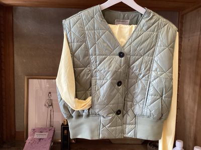 Mouwloze bomber khaki
