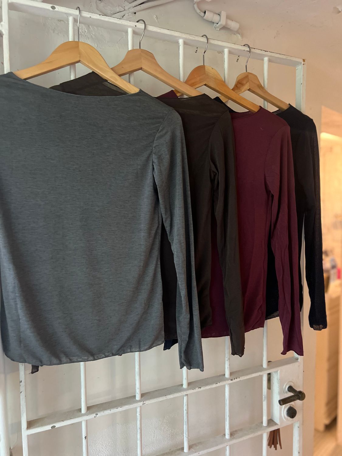 Dunne tshirtjes met cashmere -  lange mouwen - one size
