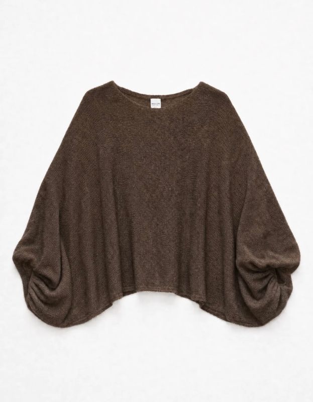 Zachte oversized trui met volumineuze mouwen- one size