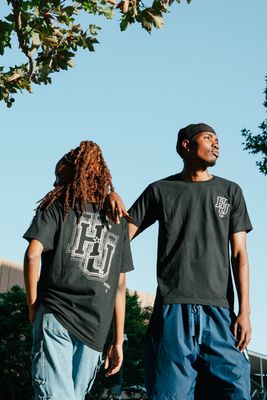 HYPED*UP &#39;STAR&#39; BLACK SHIRT