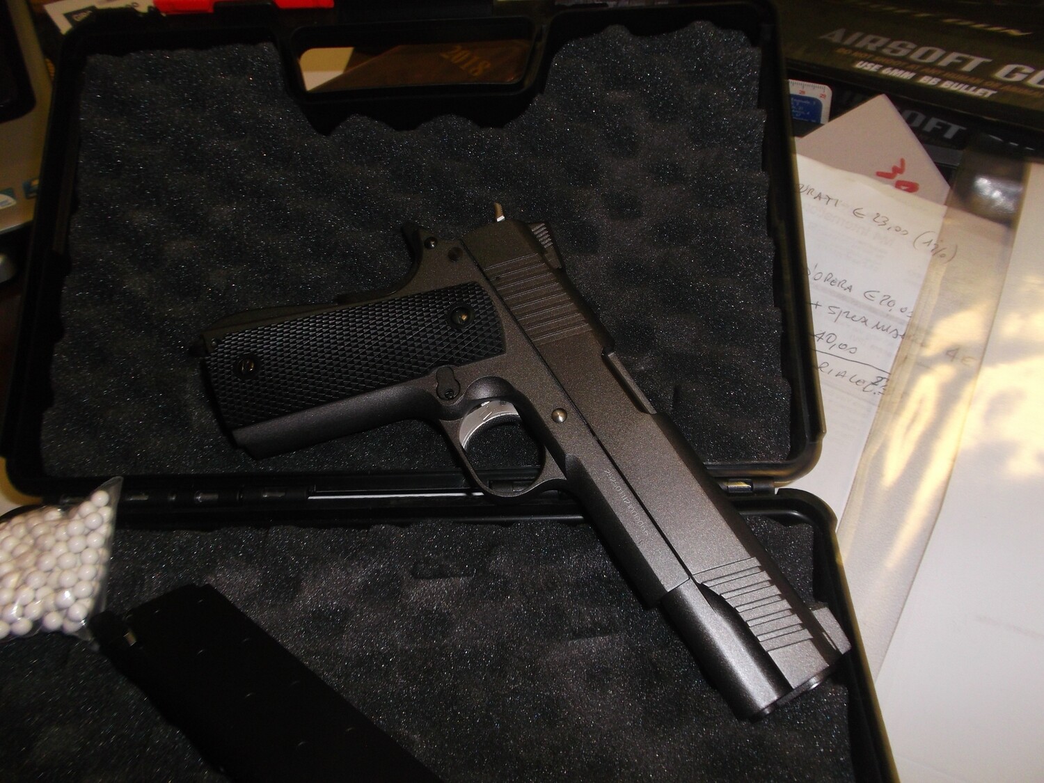 Softair Well Colt 1911 Colonel g 199,full metal, 6mm,dual power,co2 green gas ,blow back.