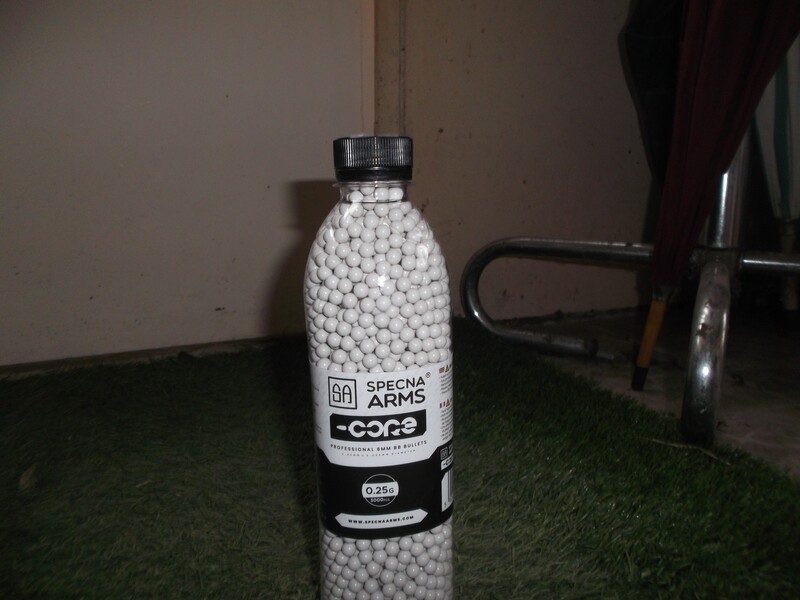  Consumabili Biberon Pallini 6mm lucidati gr.0,25 0,800 kg  3000 pz Specna  Arms professional