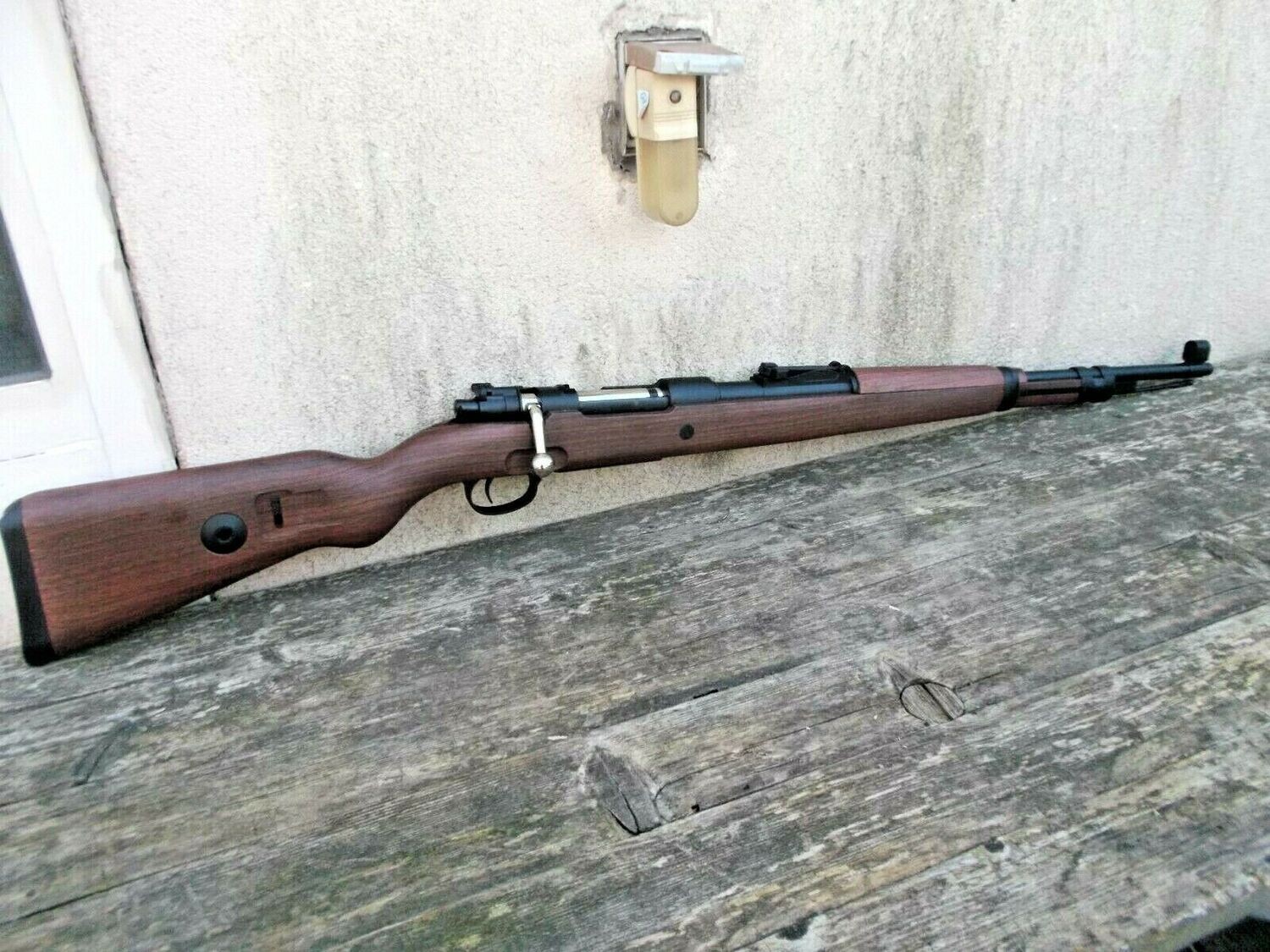 Softair Carabina Mauser kar 98 full metal, wood sint , cal.6mm ,5 colpi ,bossoli .molla ,ottica.