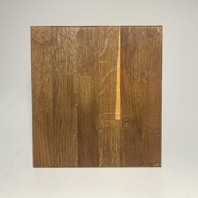 Small rectangular chopping board in oak