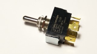 DPDT Centre-Off Toggle Switch