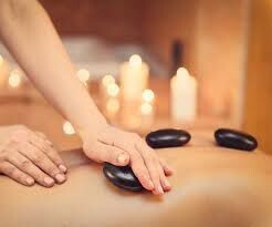 Massage aux Pierres Chaudes 1h