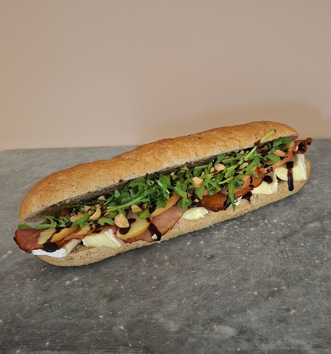 Broodje brie en spek
