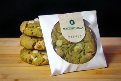 Matchadamia Cookie