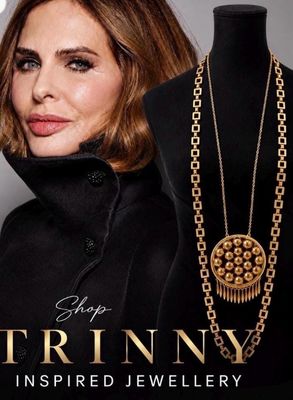 Trinny Long Pendant Square Necklace Set