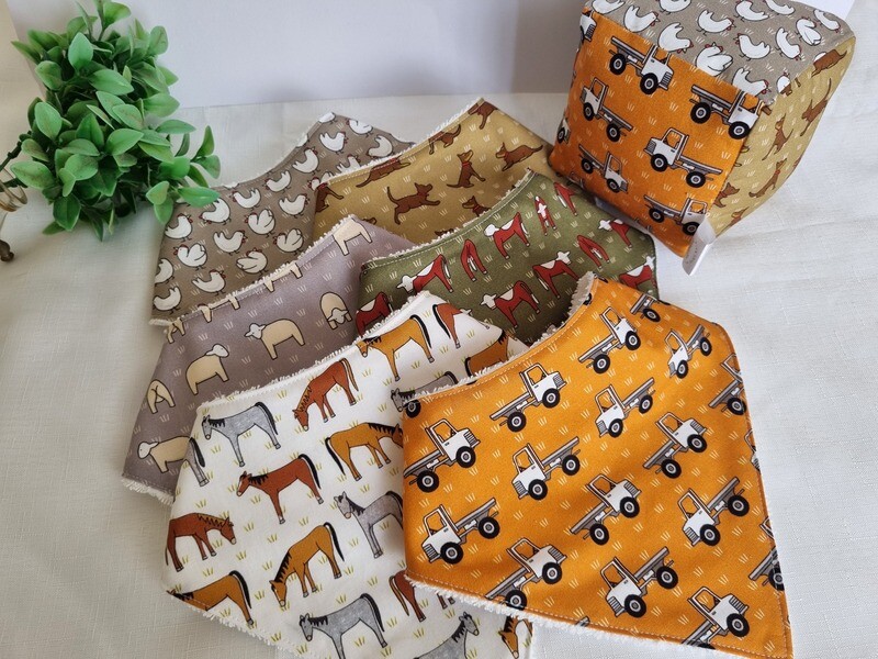 Country Theme, Bandana Bibs