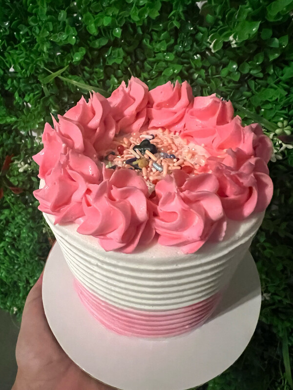 TO GO Cake 4” (5-7 porciones)