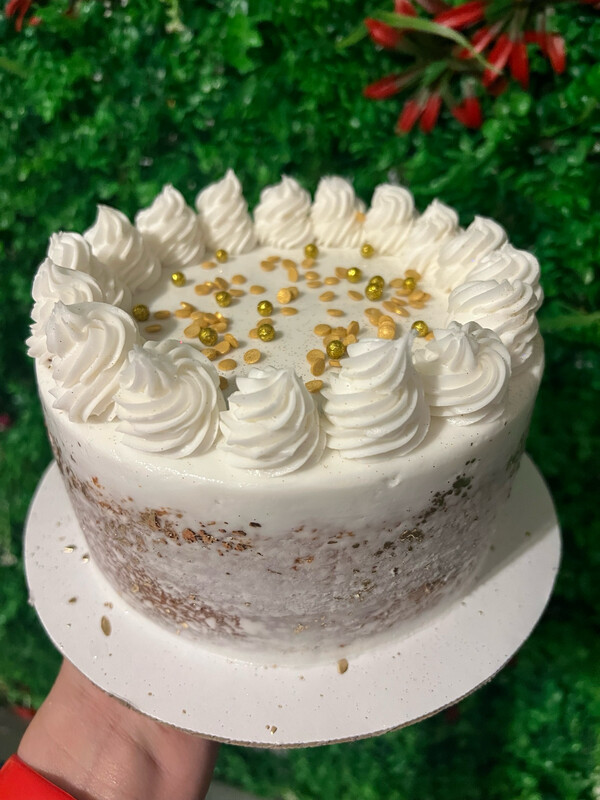 White Naked Cake