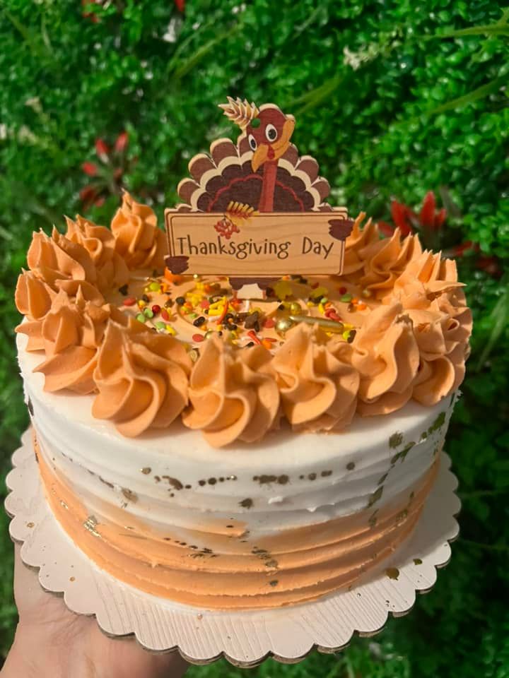 Thanksgiving To Go Cake (12-15 porciones)