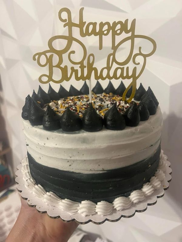 New Year Cake 12-15 porciones