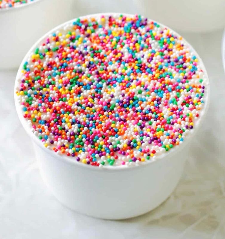 Dot Cake (8oz) Solo para recogido viernes y sábado)