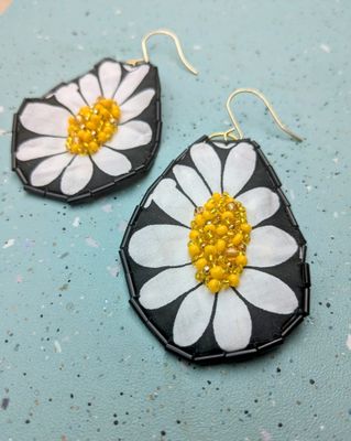 Daisy Hand Beaded Earrings 