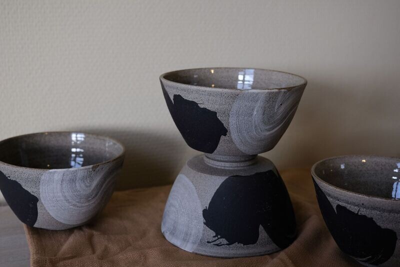 Black and white slib bowl