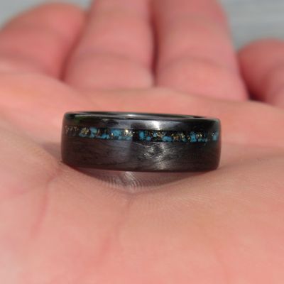 Megalodon karbonski prstan z turkizem in piritom