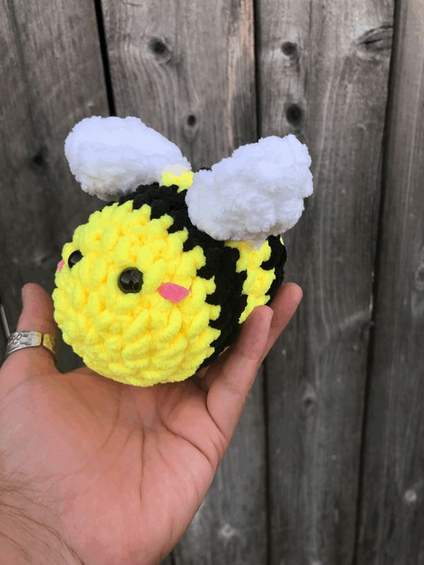 Bee Plushie