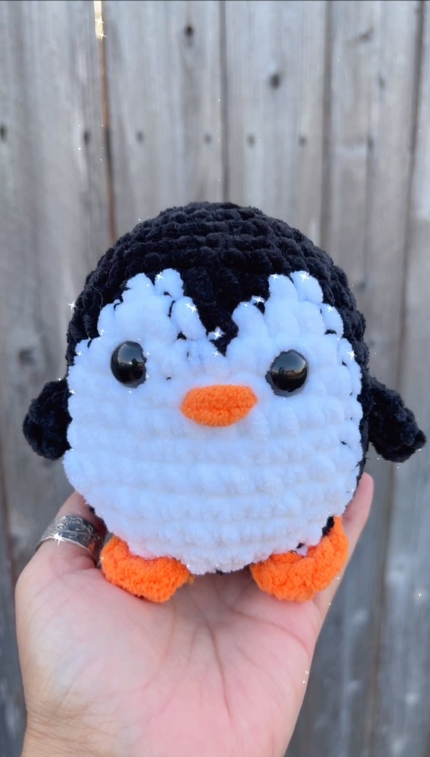 Penguin Plushie &amp; Hat