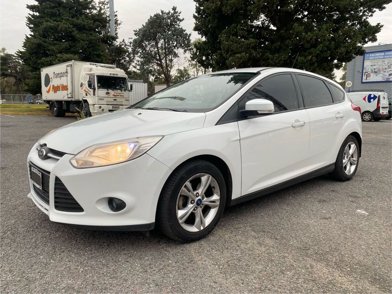 Ford Focus III 1.6 Sedan S
