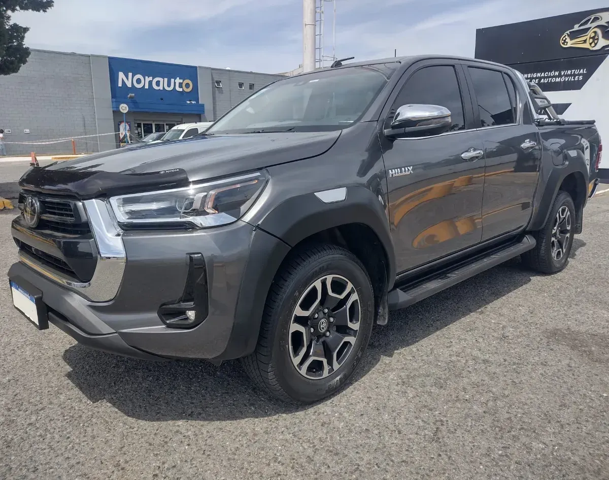 Toyota Hilux Pick-Up 2.8 Cd Srx 177cv 4x2 At