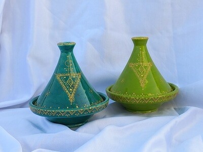 Two Moroccan Tagines for decoration or food service. Hand made, hand painted (4.72*5.11 inches). Colors: Pistachio green and Teal.