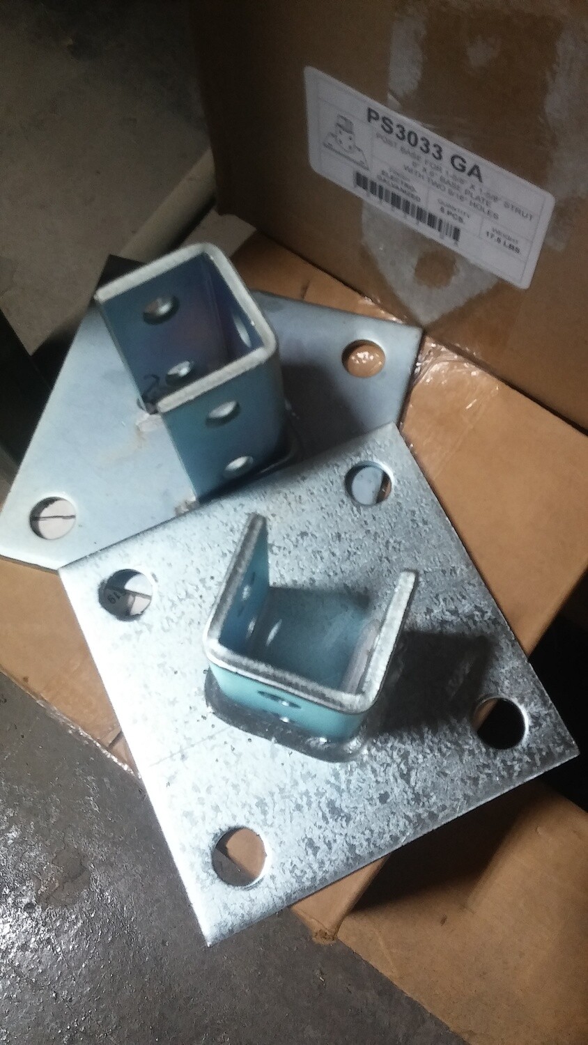 STRUT POST BASE SINGLE OFFSET PS-3033 - D7-X10