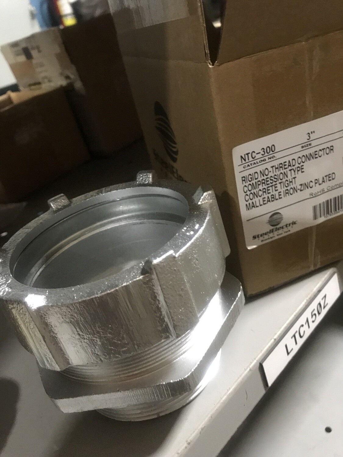 NTC-300 malleable iron rigid compression connectors - D7-X10
