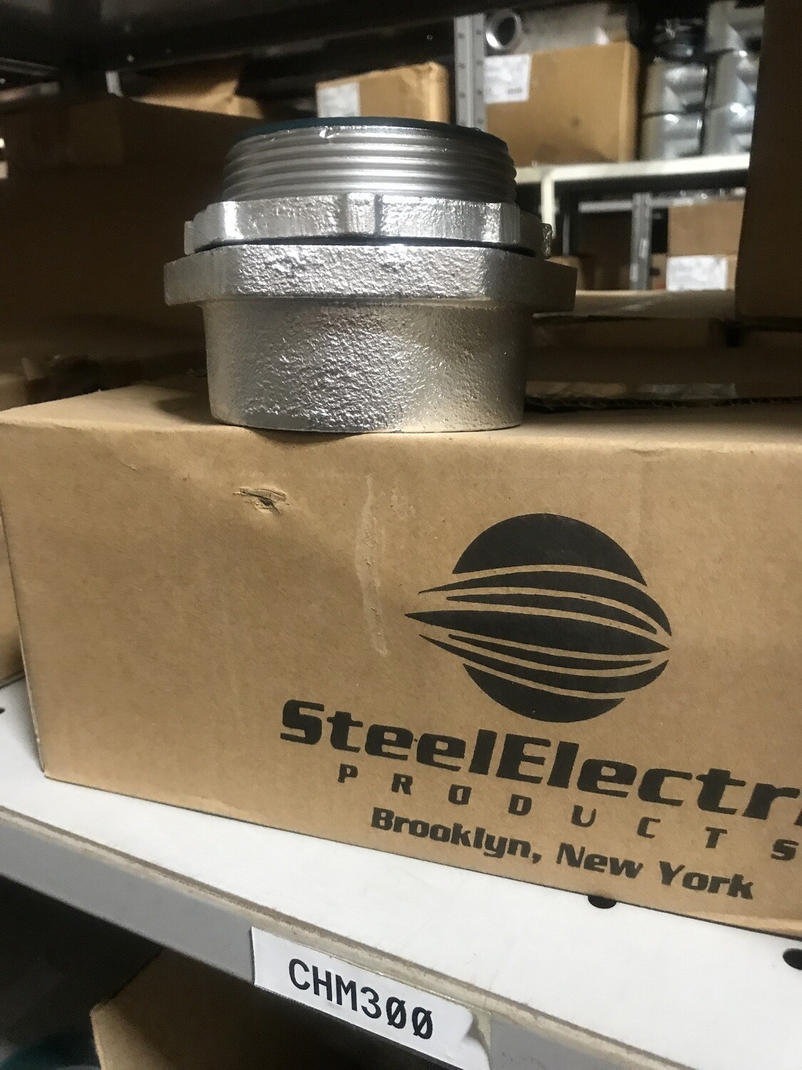 CHM300 WATERTIGHT CONDUIT HUBS MALLEABLE IRON - D7-X10